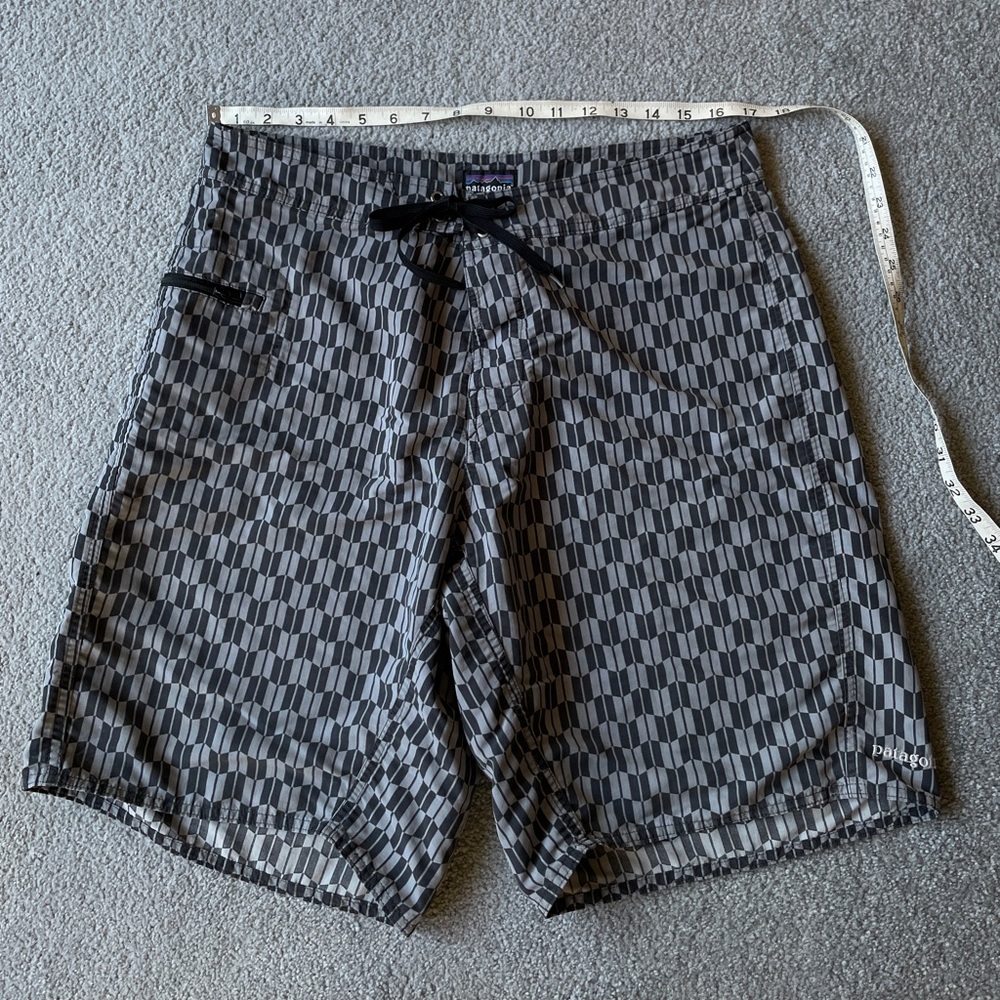 Patagonia Swim Shorts, Men’s Size 34 Waist, Black/Gray Design